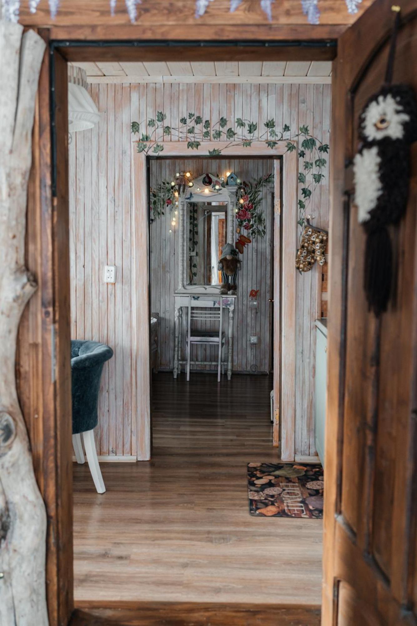 Казковий Дім Та Garden Два Будиночки В Горах З Чаном-Джакузі Slavske Exterior foto